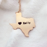 USA State Texas Map Necklace With Heart & Name Rose Gold
