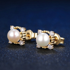 Natural Pearl Earrings In 18K Gold Plated