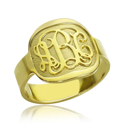 Anel com monograma masculino gravado a ouro 18K