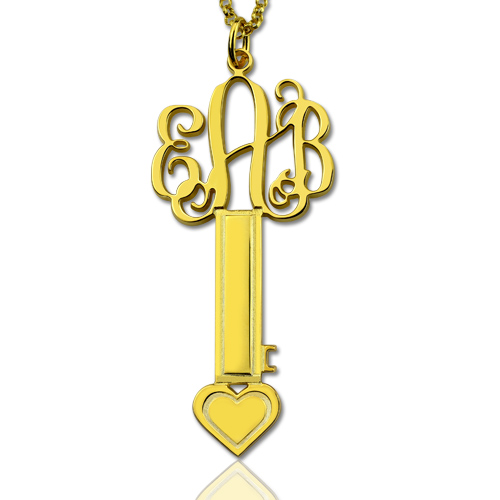 Colar com inicial do monograma com chave folheada a ouro 18K