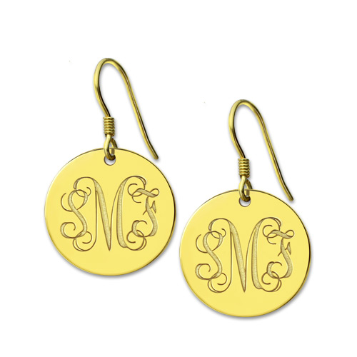 Brincos de monograma disco sinete em ouro