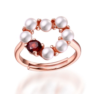 Heart-shaped Pearl Ring With Garnet