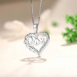 mom heart necklace	