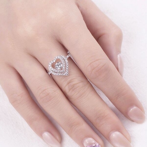 dancing diamond ring