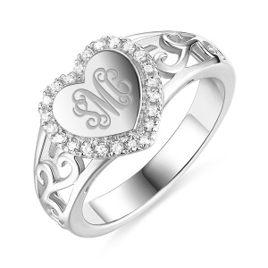 Anello con cuore monogramma personalizzato CZ