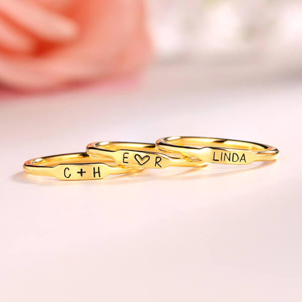 Anéis com barra que podem ser combinados e personalizados em prata de lei em ouro