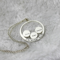 Personalized Circle Family Names Pendant For Mom Silver